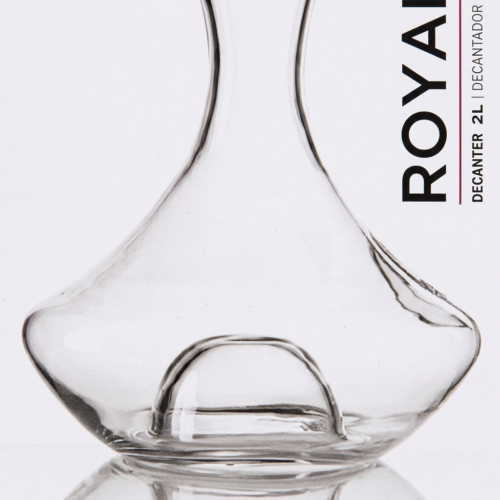 Pormenor do decanter representado na embalagem Royal