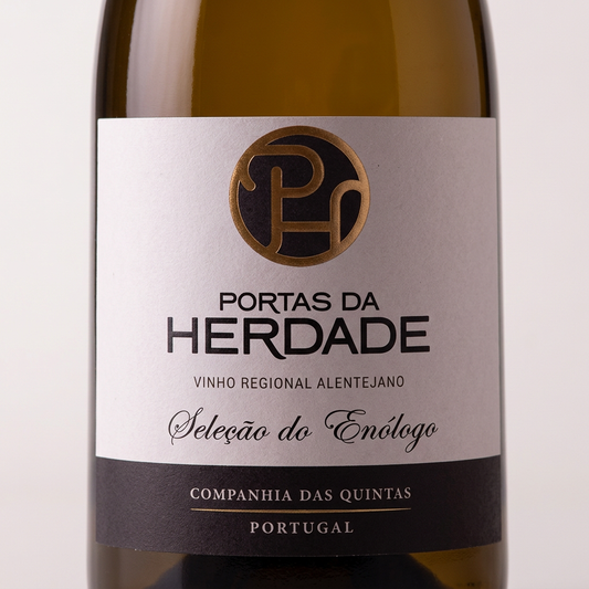 Pormenor do rótulo Portas da Herdade Branco Seleção do Enólogo