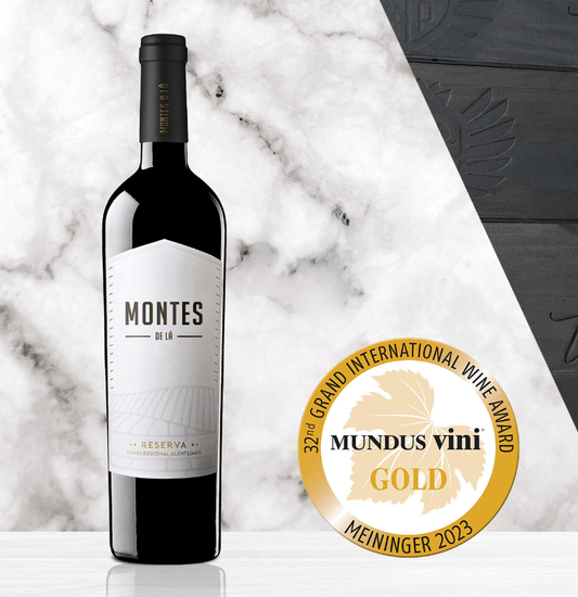 Imagem da garrafa de vinho Montes de Lá Reserva 2019 - Grande Porto com prêmio Mundus Vini Gold 2023.