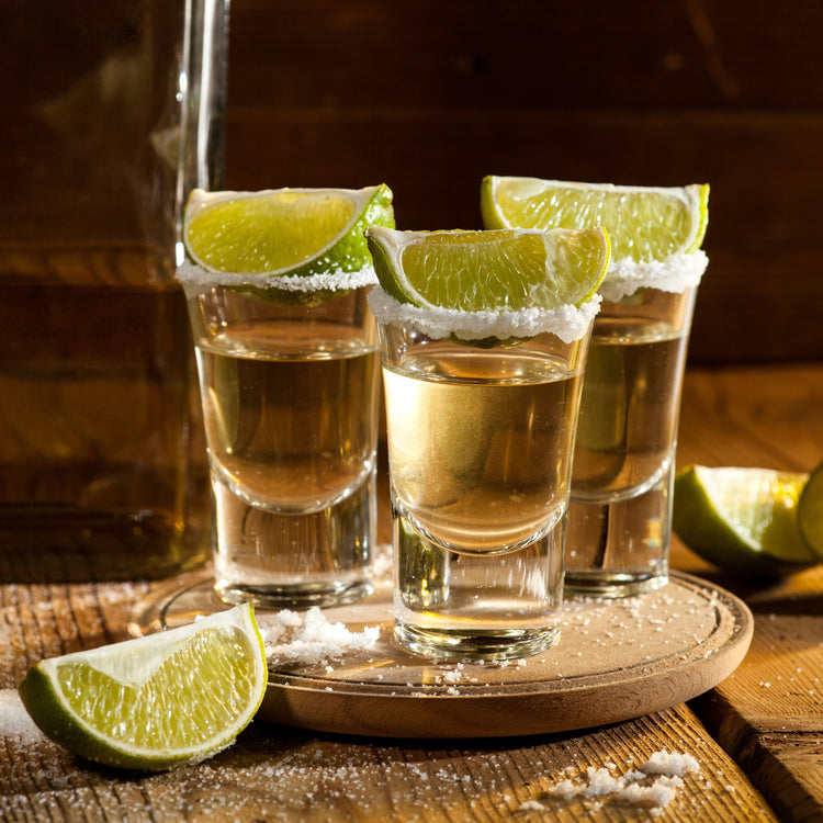 Tequilas premium — sabores autênticos do México, perfeitos para cocktails, shots ou momentos especiais.