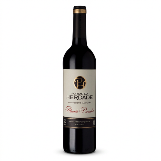 Alicante Bouschet em fundo branco