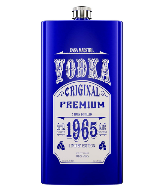 Casa Maestri Flask Spirits Vodka 0.7 em uma garrafa azul premium, destilada 5 vezes, edição limitada.
