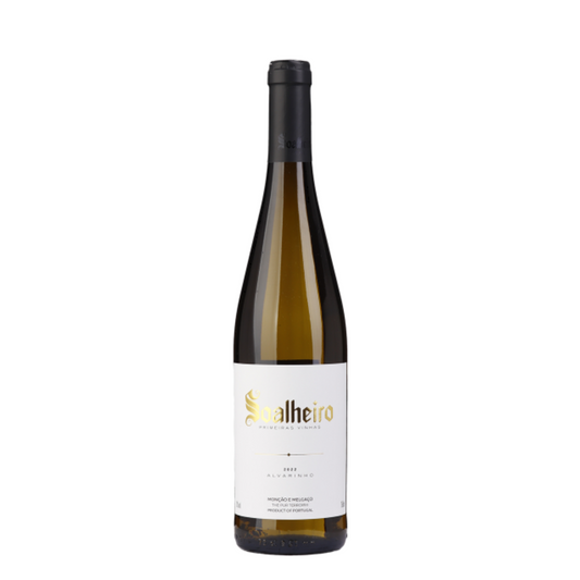 Soalheiro Primeiras Vinhas 0.75 2021, Alvarinho white wine from Portugal, showcasing fresh, aromatic floral and fruity notes.