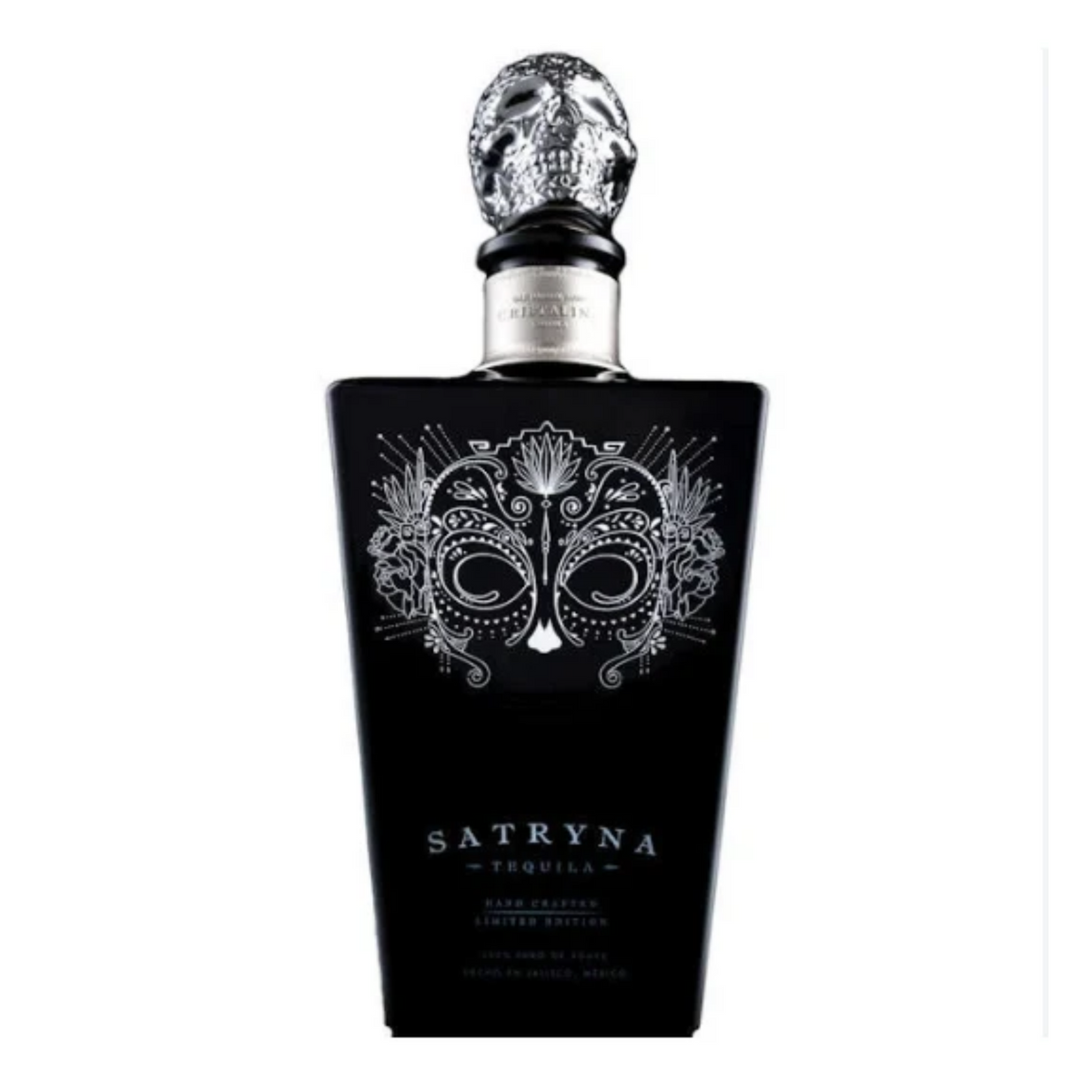 Garrafa de Satryna Tequila Cristalino 0.7 com Caixa Oferta, destacando o design sofisticado e crânio ornamental.