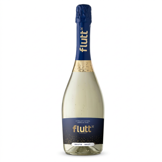 Flutt Espumante Bruto Branco em fundo branco