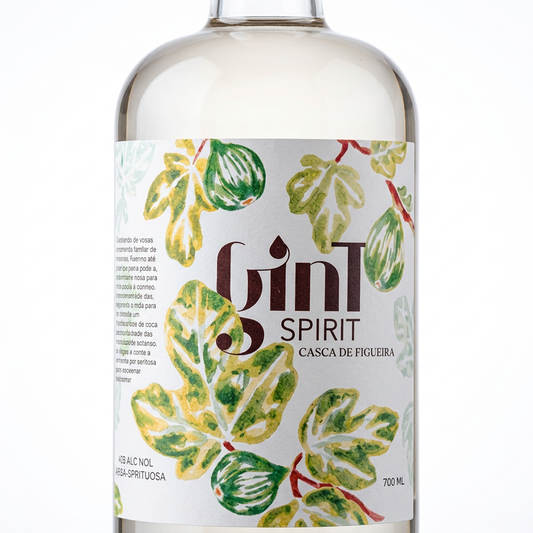 GinT Spirit em fundo branco, enquadramento parcial
