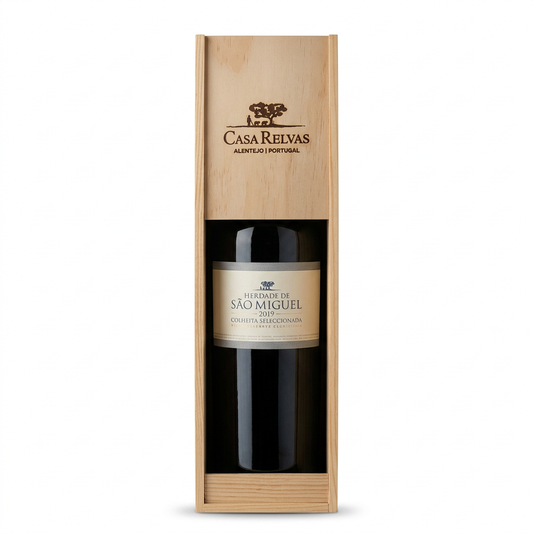 Herdade de São Miguel 1,5 L com caixa em fundo branco