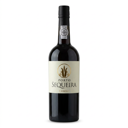 Sequeira Porto Tawny em fundo branco