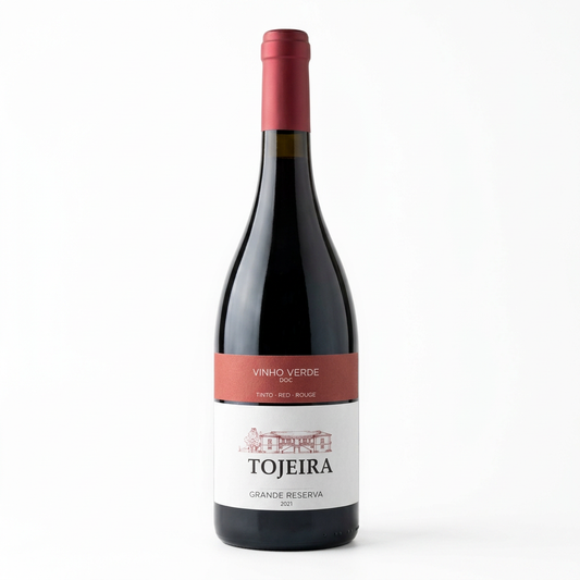 Tojeira Tinto Grande Reserva em fundo branco